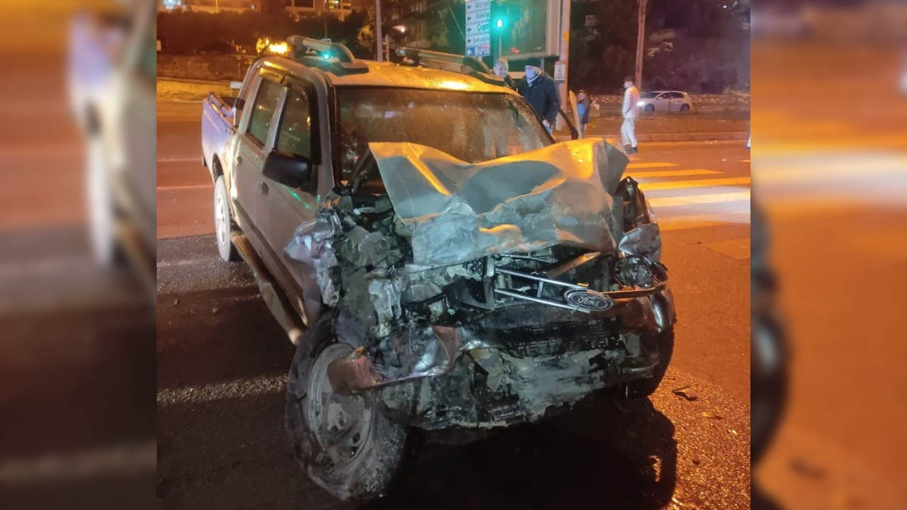 Bursa'da kaza: 3 kişi hayatını kaybetti